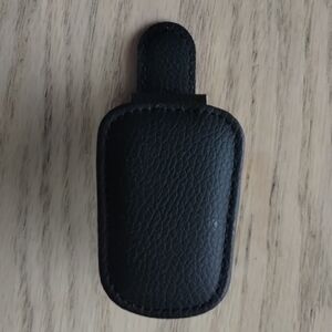 YNS Generic Black Pebbled Leather Key Pouch with Pull Tab